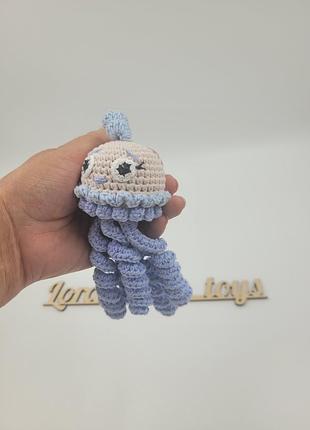 Мягкая вязаная игрушка медузка 4
