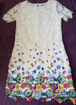 Ніжне романтичне платтячко з гіпюру на підкладці