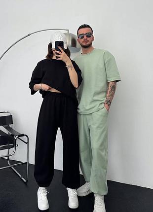 Жіночий чоловічий спортивний парний костюм