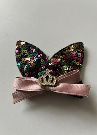 Заколка с короной и ярким бантом