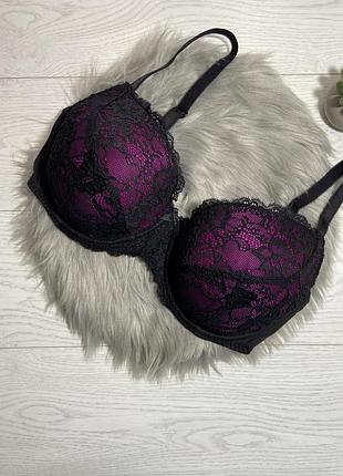 Бюстгальтер з мереживною чашкою