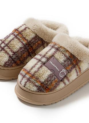 Стильные женские тапочки тапки закрытые бежевые 36-41 дженские домашнее тапочки