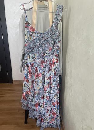 Нова асиметрична шифонова сукня