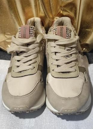 Женские кроссовки на лето,