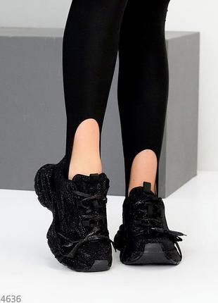 Дизайнерські блискучі кросівки чорні в стразах4 фото