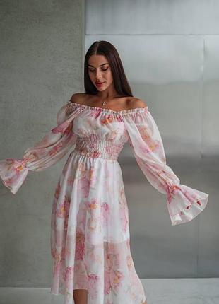 Праздничное миди платье длинный рукав манжеты бандо открытые плечи цветы цветочный рисунок органза приталь