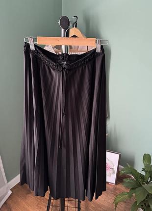 Жіноча спідниця плісе