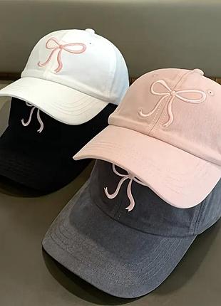 Кепка жіноча з принтом бант