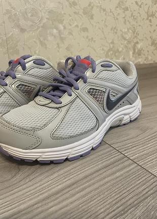 Кросівки nike  р 37,5 стан ідеальний