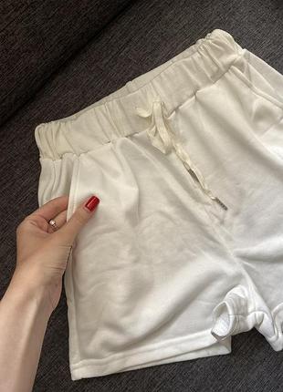 Базові білі шортики 🤍