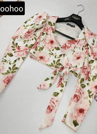 Блуза топ женская в цветочный принт на запах от бренда boohoo xs s