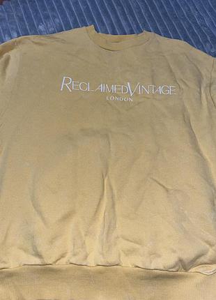 Світшот в жовтому кольорі