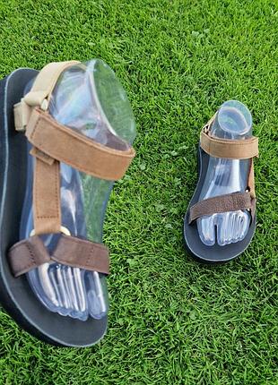 Оригінал. босоніжки/сандалі teva midform universal leather 1102435 нат.нубук р.7(25см).