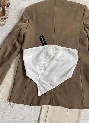 Топ бандо асиметричний pretty little thing