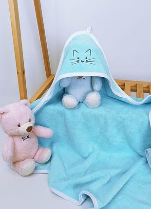 Махровий рушник з капюшоном після купання для дітей з вишивкою бірюзовий киця махра penetka 90x80 см