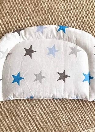 Подушка детская с закругленными углами голубые звездочки бязь penetka 35x22 см