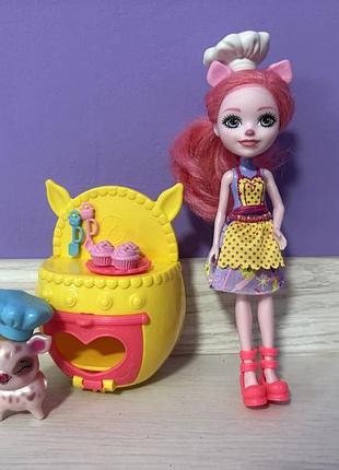 Лялька enchantimals