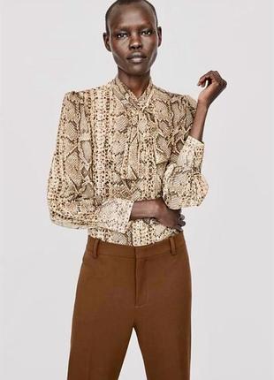 Новая блуза zara змеиный принт размер s