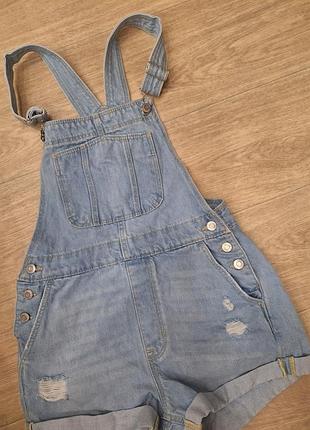 Джинсовый комбинезон bershka, размер s.