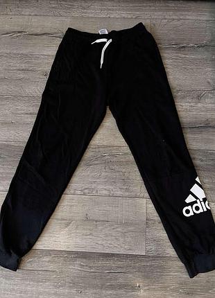 Спортивные штаны