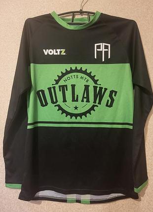 Футбольная футболка outlaws