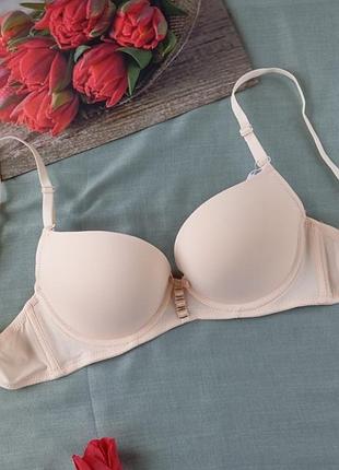 Бежевый бюстгальтер с пуш ап