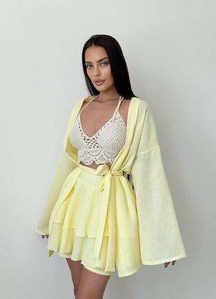 Стильний жіночий літній костюм з шортами