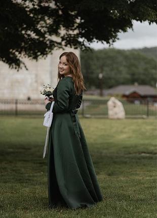 Вечірня сукня темно-зеленого кольору розмір м