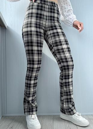 Штани в клітинку на високій посадці легкий кльош 1+1=3