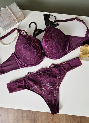 Мереживний комплект білизни бюст пушап трусики танга 80с hunkemoller noir