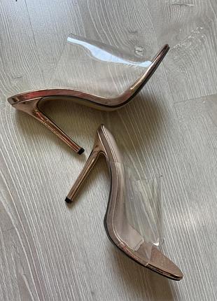 Мюлі, шльопки, босоніжки 👡