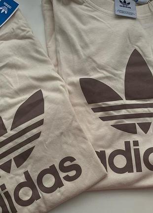 Чоловіча футболка adidas