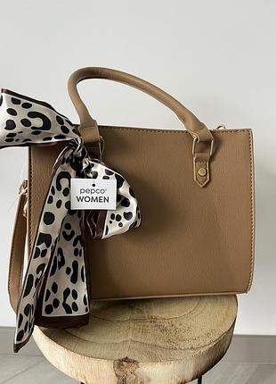 Сумка жіноча коричневого кольору