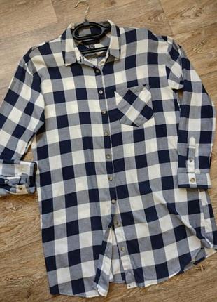 Рубашка удлиненная модель, известный бренд.