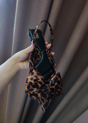 Балетки (мюлі)
zara
39 розмір