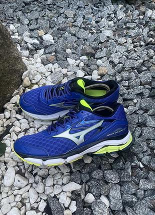 Бігові кросівки mizuno wave inspire 12 43р-28,5см!
