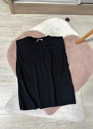 Футболочка з підплічниками від zara