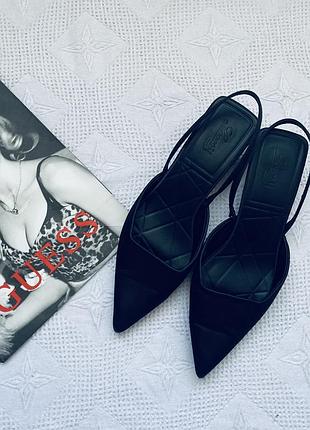 Зручні, сатинові босоніжки 🖤