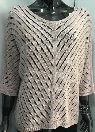 Легкий свитерок в цвете пудра. италия