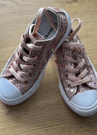 Стильні рожеві блискучі кросівки converse розмір 30 для дівчинки 4