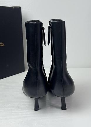 Жіночі модні шкіряні ботильйони massimo dutti на підборах