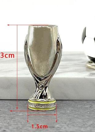 Футбольная статуэтка суперкубок уефа