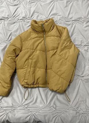 Курточка дуже гарна