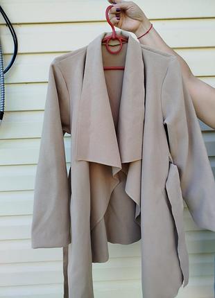 Жіноче пальто