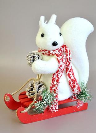 Декоративная фигурка "белочка на санях", 14х15х6.5 см