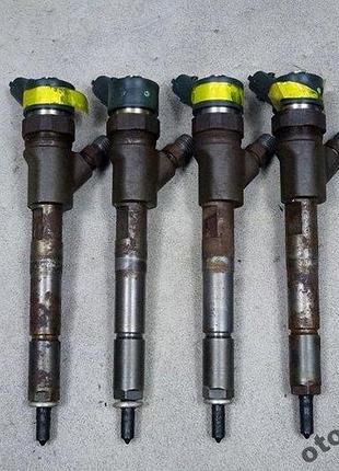 Форсунки  toyota yaris verso 1.4 d4d lift