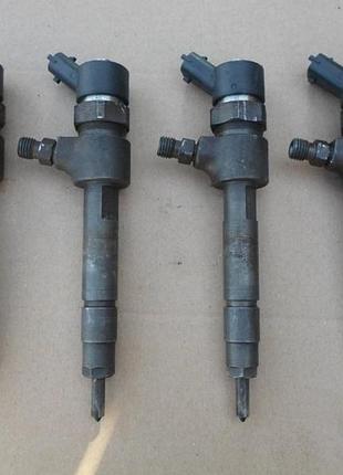 Форсунка fiat alfa 1.9 jtd 2.4 0445110068