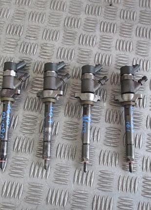 Форсунка топливная peugeot 407 1.6 hdi 0445110259 б/у оригинал