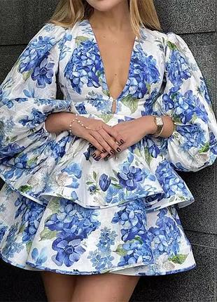 Сказочное платье в волшебный принт: 1.2.3 gabbana