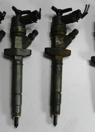 Форсунка renault opel 2.2 dci 8200084534